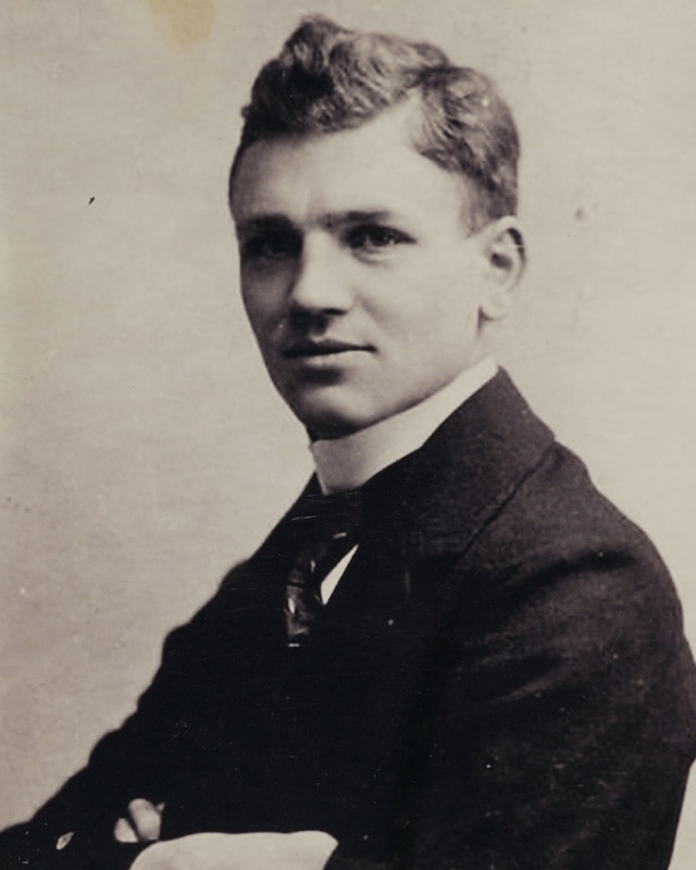 Portrait of Paul Morszeck