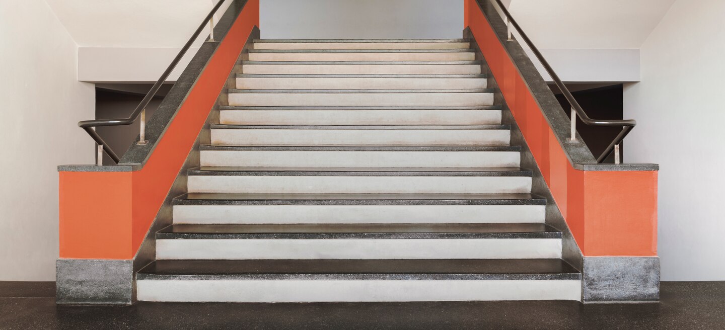 VIAJE AL CORAZÓN DEL EDIFICIO BAUHAUS DE DESSAU